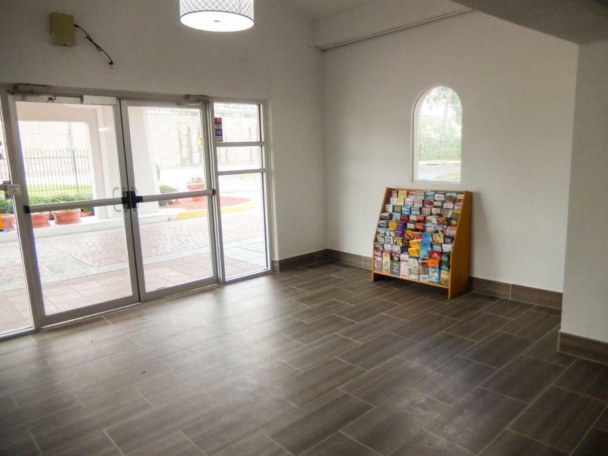 Studio 6-Houston, Tx - Intercontinental Airport South Екстер'єр фото