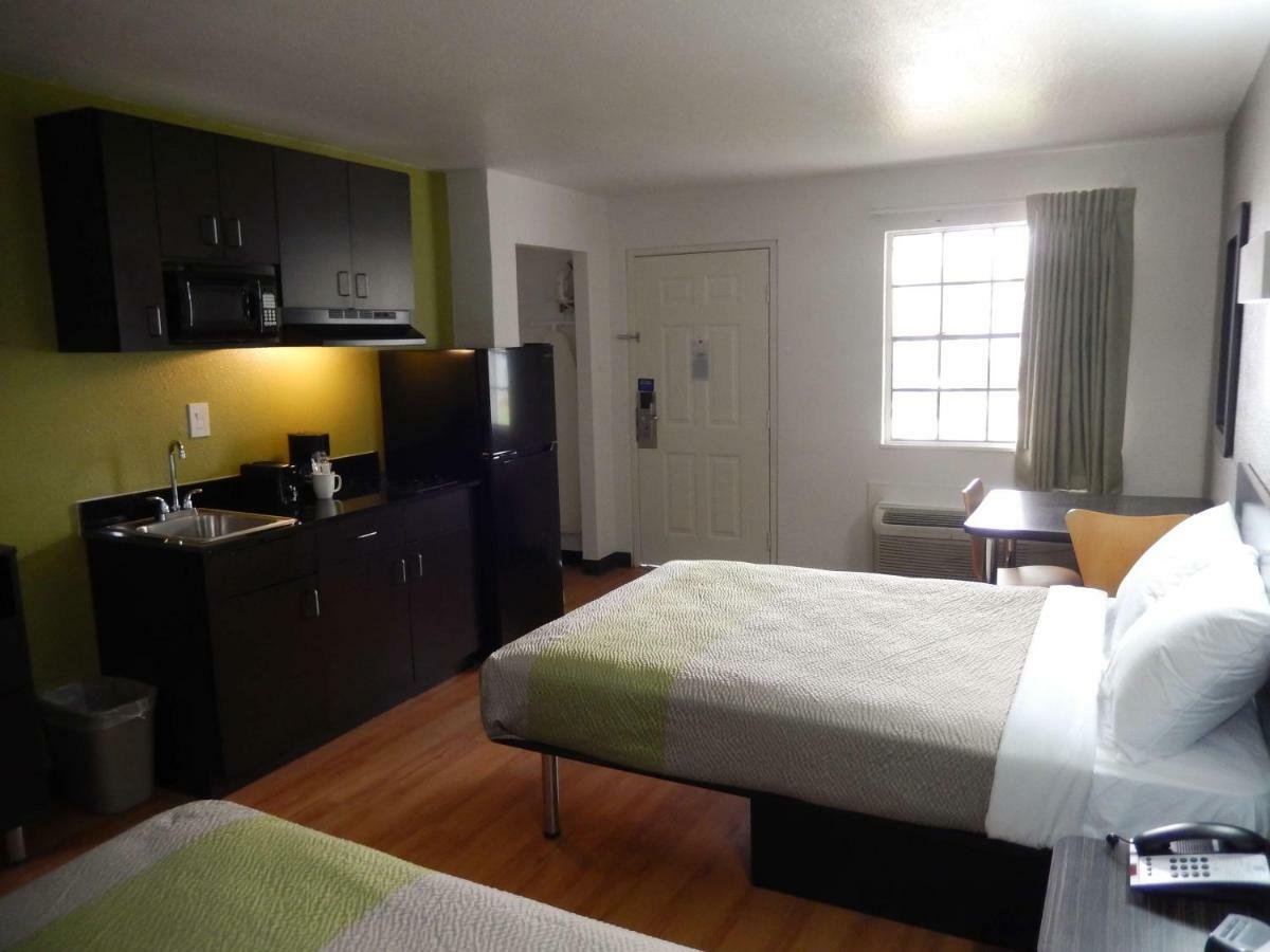 Studio 6-Houston, Tx - Intercontinental Airport South Екстер'єр фото