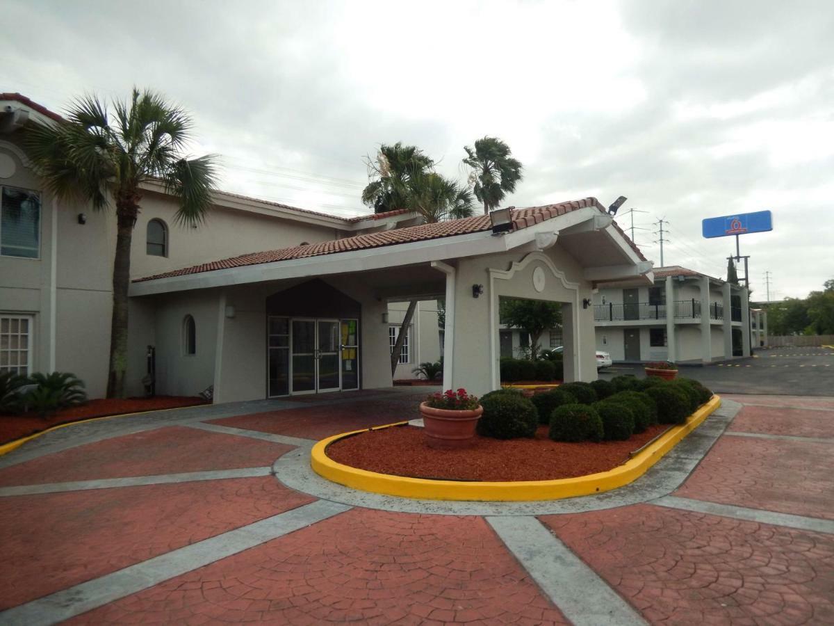 Studio 6-Houston, Tx - Intercontinental Airport South Екстер'єр фото